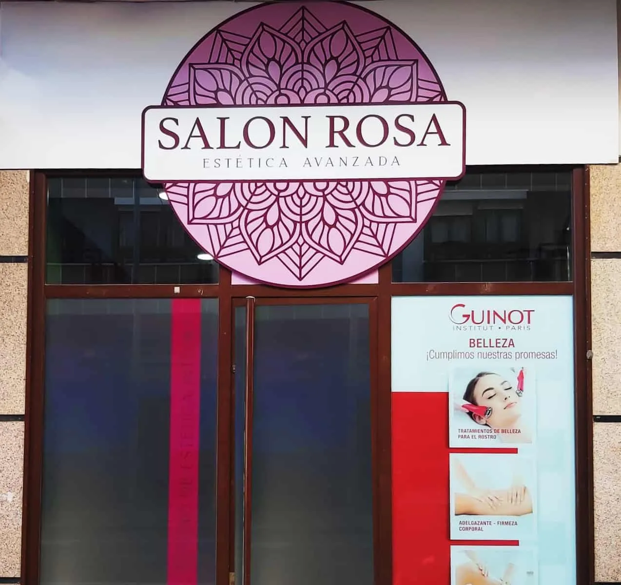 Exterior de Salón Rosa
